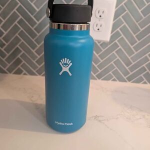 Teal Hydroflask stainless steel container 32 oz wide mouth never used